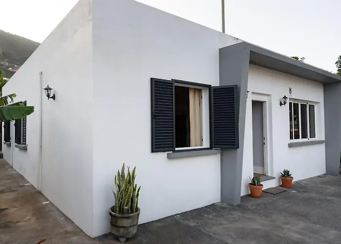Semesterbostad Casa Alves By Mth Machico (Madeira)