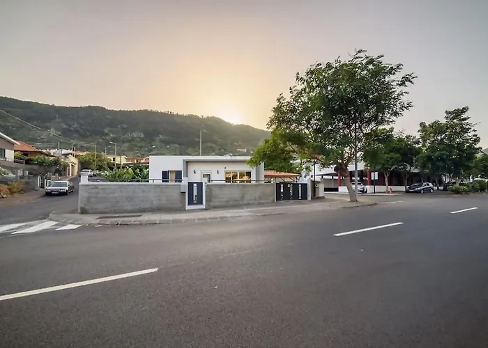 Casa Alves By Mth Semesterbostad Machico (Madeira)